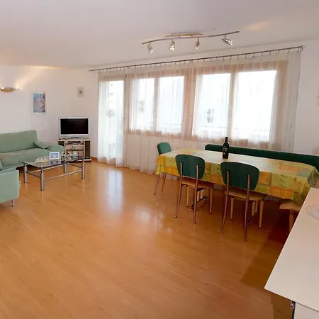 Haus Alpsaegu, *